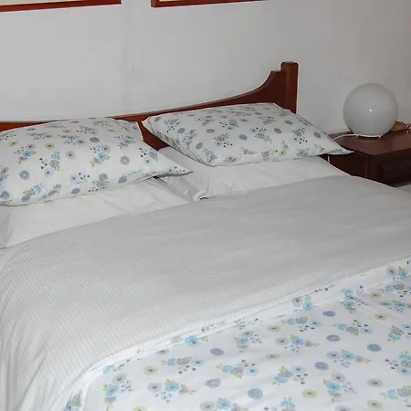 Ofirina Bed & Breakfast *